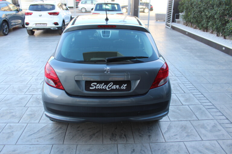 04 Stilecar It Peugeot 207 Eb416gd
