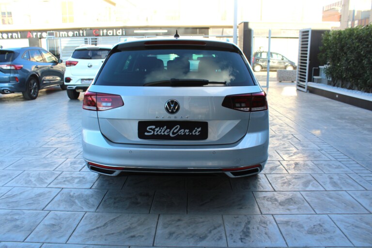 04 Stilecar It Vw Passat Gl448sr