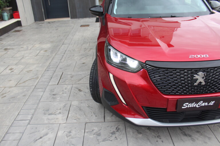 06 Stilecar It Peugeot 2008 Gj725yt