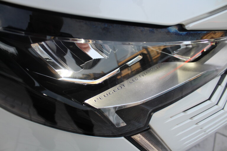 07 Stilecar It Peugeot 3008 Gk234fm
