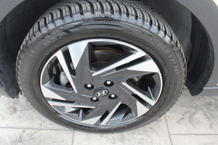 09 Stilecar It Hyundai Bayon Gn679lt