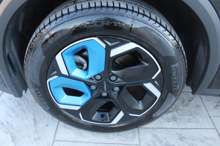 09 Stilecar It Lynkco 01 Gh833ml