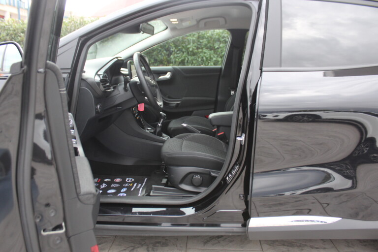13 Stilecar It Ford Puma Gk614rs