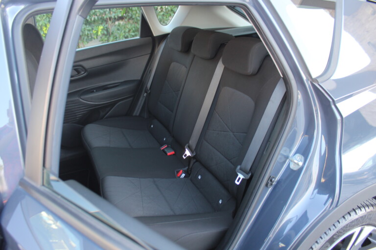 16 Stilecar It Hyundai Bayon Gn741lt