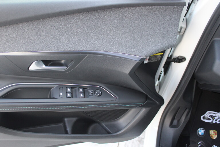 16 Stilecar It Peugeot 3008 Gk234fm