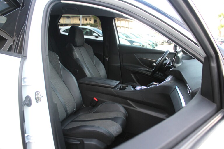17 Stilecar It Peugeot 3008 Gk234fm