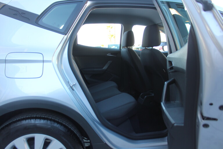 18 Stilecar It Seat Arona Gn336sj