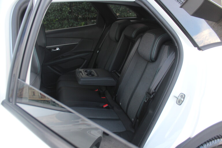 19 Stilecar It Peugeot 3008 Gk234fm