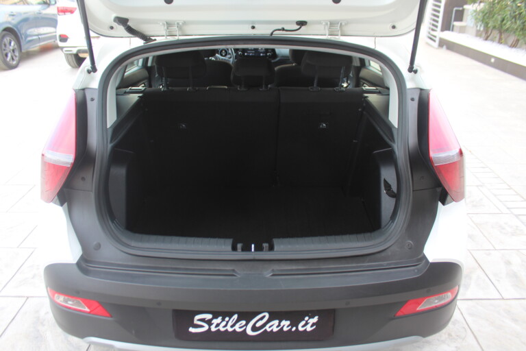 21 Stilecar It Hyundai Bayon Gn679lt