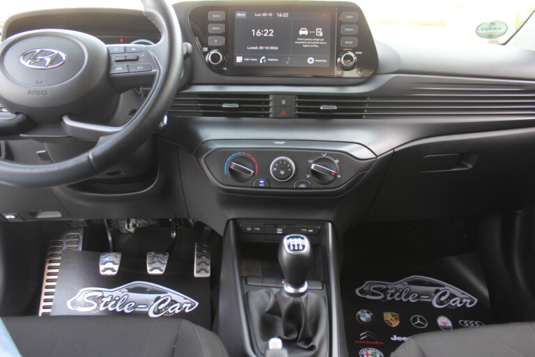 28 Stilecar It Hyundai Bayon Gn679lt