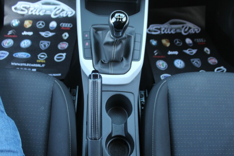 35 Stilecar It Seat Arona Gn336sj