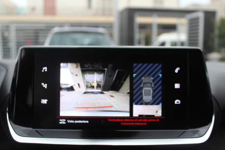 41 Stilecar It Peugeot 2008 Gj725yt