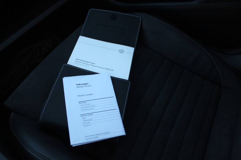 43 Stilecar It Vw Passat Gl448sr